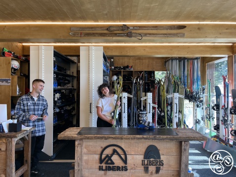 Ski hire at the Hotel Maribel © Michelle Chaplow