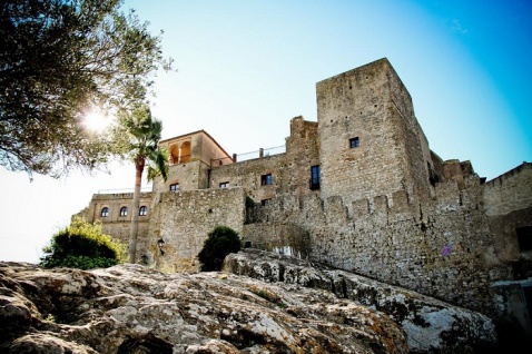  Castle walls in the sun © Booking.com / TUGASA Hotel Castillo de Castellar