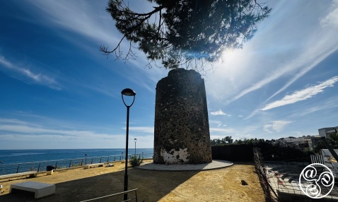 Torre Velerin and its new platform in October 2024 © Brendan Kehoe