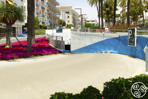 Entrance to underground car park, Marques del Duero © Gonzalo Alvarez