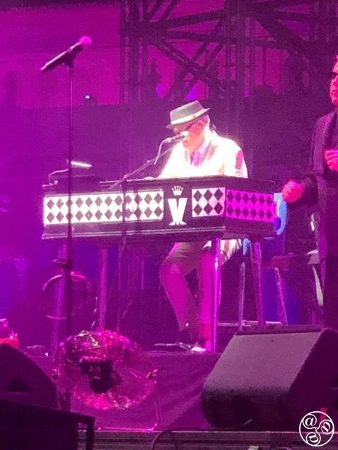 Mike Barson on his two-tone keyboard. © Fiona Flores Watson