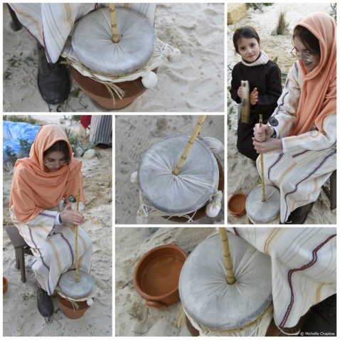 Zambomba © Michelle Chaplow