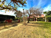 PRECIOSA FINCA CON GRAN PARCELA DE 4.000 M2. Estepona.