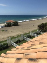 Banus Frontline House