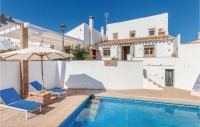 Stunning Home In Almachar With 5 Bedrooms, Wifi And Outdoor Swimming Pool