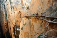 Small-Group El Caminito del Rey Walk and Picnic